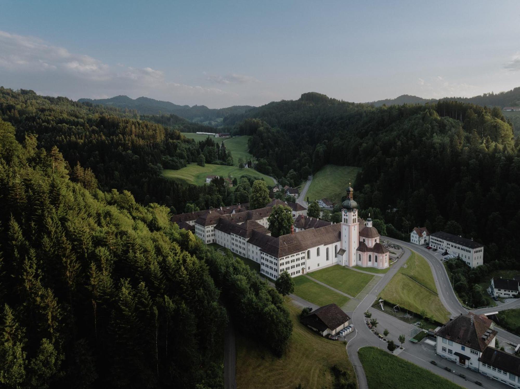 Hotel Kloster Fischingen エクステリア 写真